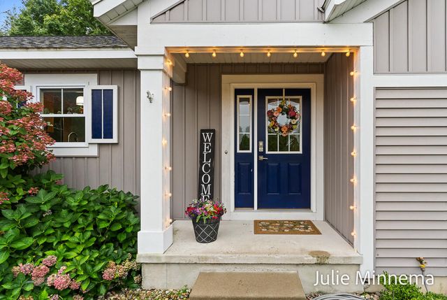 13445 Hidden Creek Court, Grand Haven, MI 49417