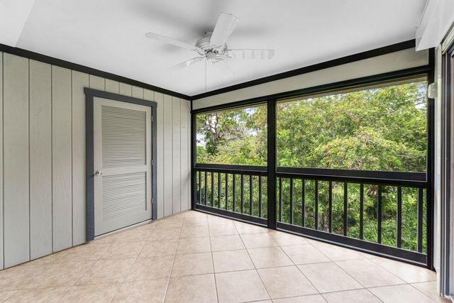 8388 SE CROFT Circle P-6, Hobe Sound, FL 33455