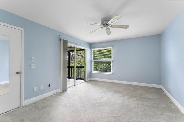 8388 SE CROFT Circle P-6, Hobe Sound, FL 33455