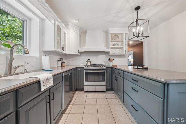 23 Lincord Drive, Unincorporated, MO 63128