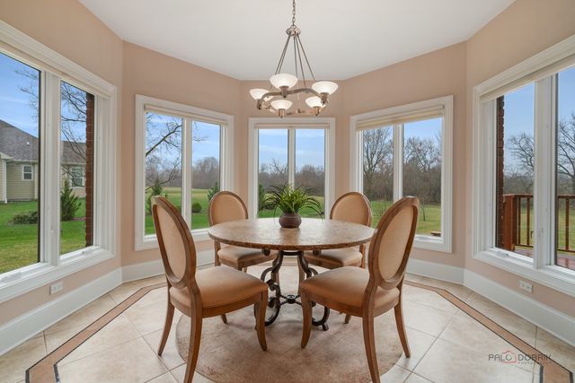 26 E Peter Lane, Hawthorn Woods, IL 60047