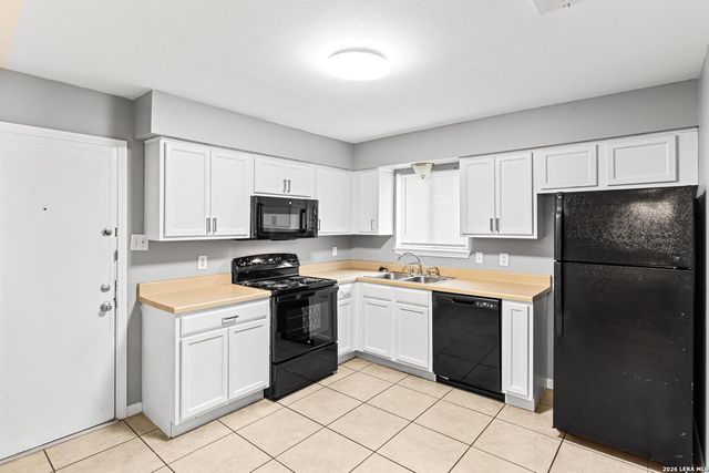 6820 Betty Levy, San Antonio, TX 78227