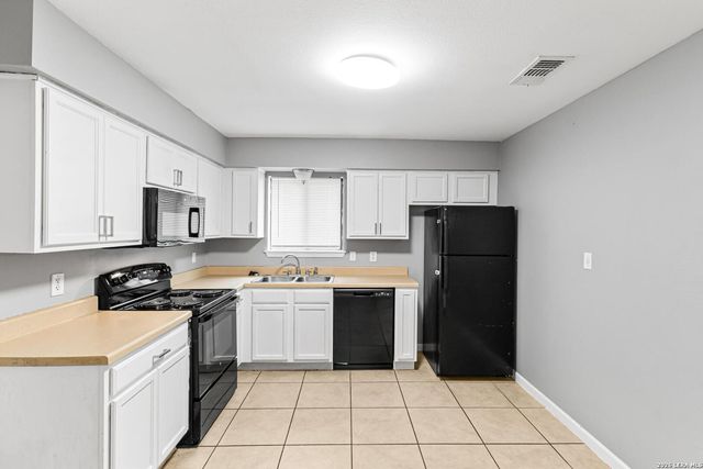 6820 Betty Levy, San Antonio, TX 78227