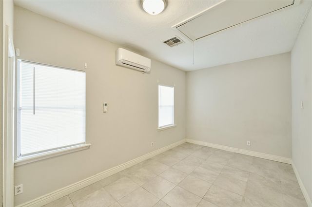 119 Laurie Lane, Willis, TX 77378