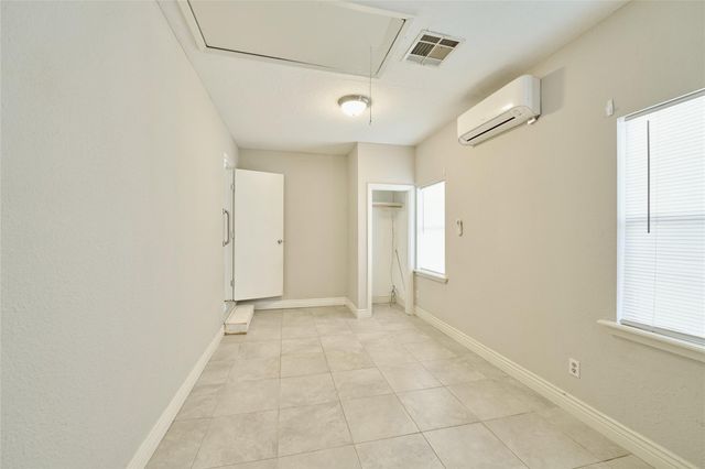 119 Laurie Lane, Willis, TX 77378