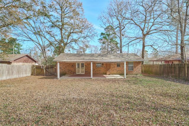 119 Laurie Lane, Willis, TX 77378