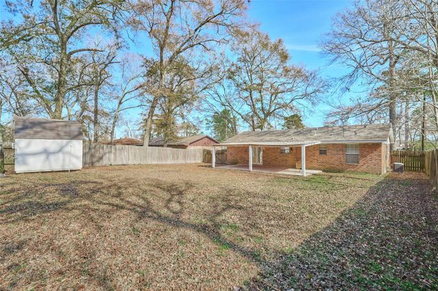 119 Laurie Lane, Willis, TX 77378