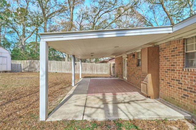 119 Laurie Lane, Willis, TX 77378