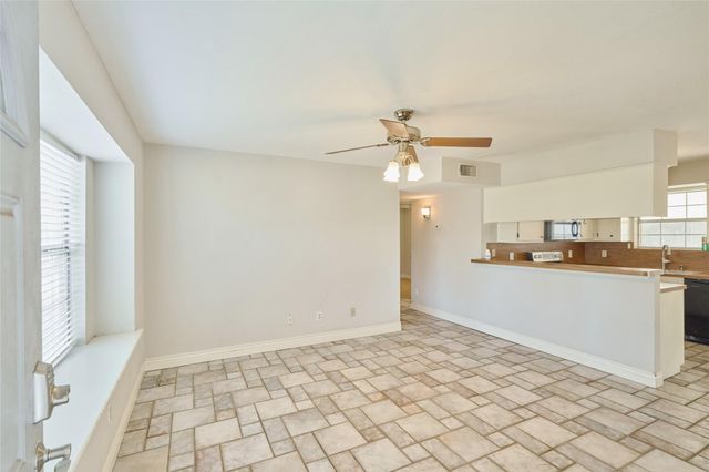 119 Laurie Lane, Willis, TX 77378