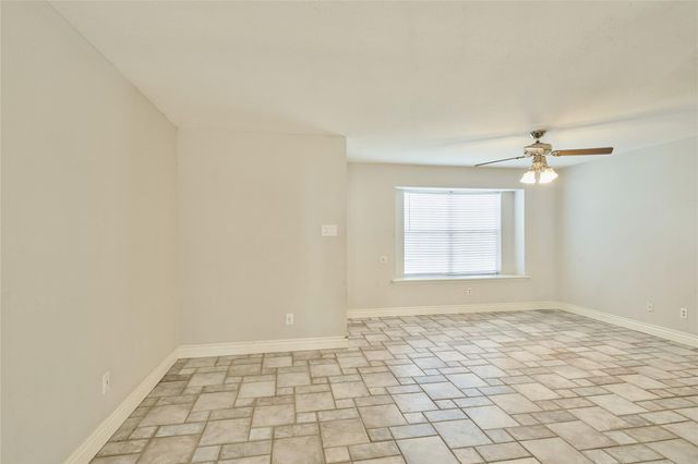 119 Laurie Lane, Willis, TX 77378