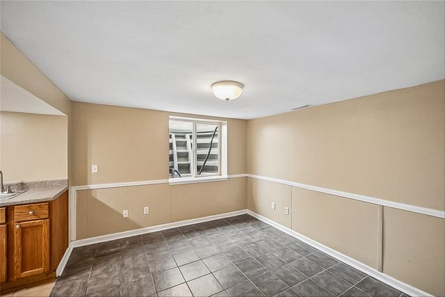 404 4th Street, West Des Moines, IA 50265