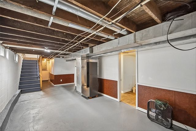 404 4th Street, West Des Moines, IA 50265