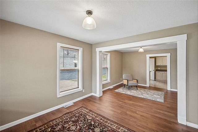 404 4th Street, West Des Moines, IA 50265