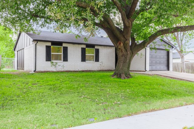 5512 Gates Drive, The Colony, TX 75056