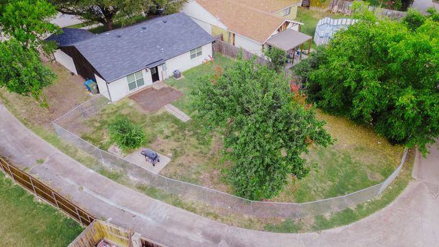5512 Gates Drive, The Colony, TX 75056
