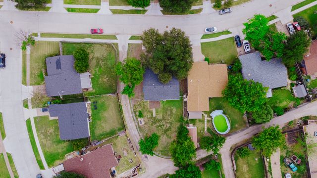 5512 Gates Drive, The Colony, TX 75056