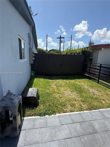 225 SW 76th Ct 227, Miami, FL 33144