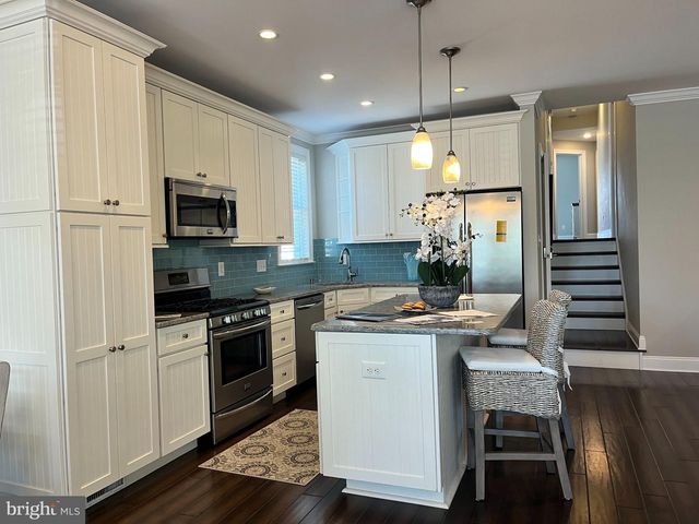 1136 SIMPSON AVE, Ocean City, NJ 08226