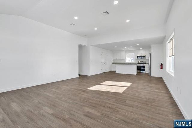 6 Rossi Court 2, South Hackensack, NJ 07606