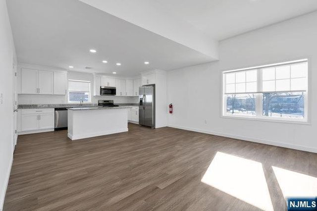 6 Rossi Court 2, South Hackensack, NJ 07606