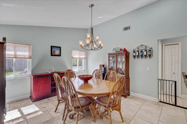 1907 HORSESHOE DRIVE, Plant City, FL 33566