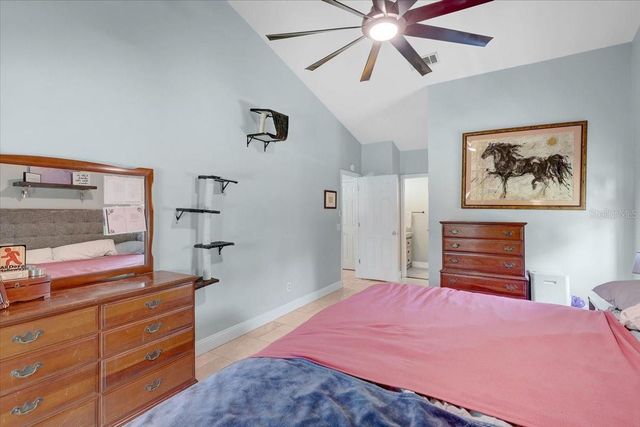 1907 HORSESHOE DRIVE, Plant City, FL 33566