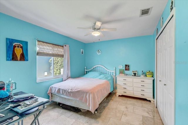 1907 HORSESHOE DRIVE, Plant City, FL 33566