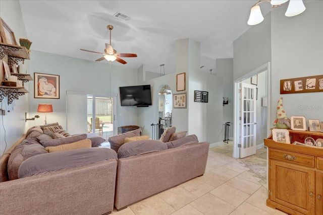1907 HORSESHOE DRIVE, Plant City, FL 33566