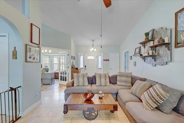 1907 HORSESHOE DRIVE, Plant City, FL 33566