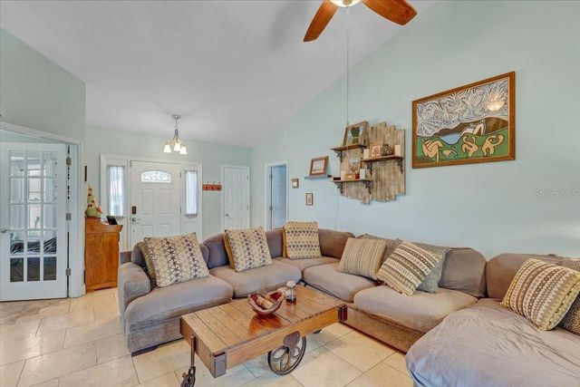 1907 HORSESHOE DRIVE, Plant City, FL 33566