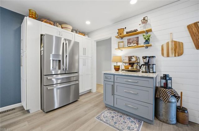 29 Lancaster TER, Hampton, VA 23666