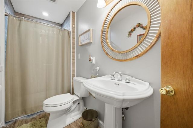 29 Lancaster TER, Hampton, VA 23666