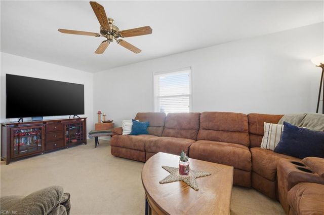 29 Lancaster TER, Hampton, VA 23666