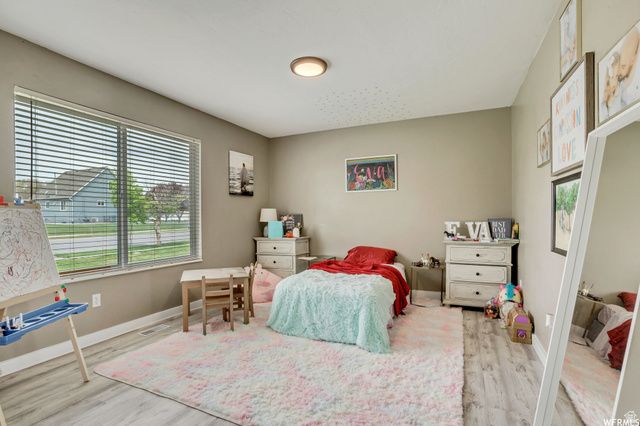 12669 S OLD FORT DR, Riverton, UT 84065