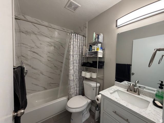 12669 S OLD FORT DR, Riverton, UT 84065