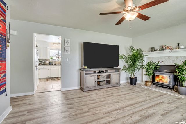 12669 S OLD FORT DR, Riverton, UT 84065