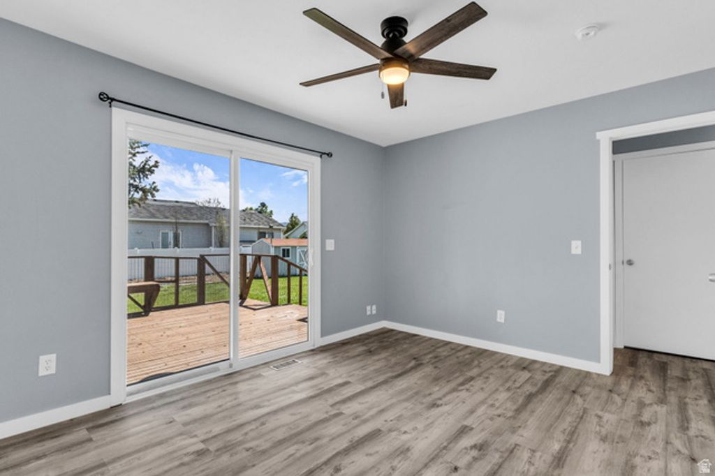 Image 12 of property listing at 12669 S OLD FORT DR, Riverton, UT 84065