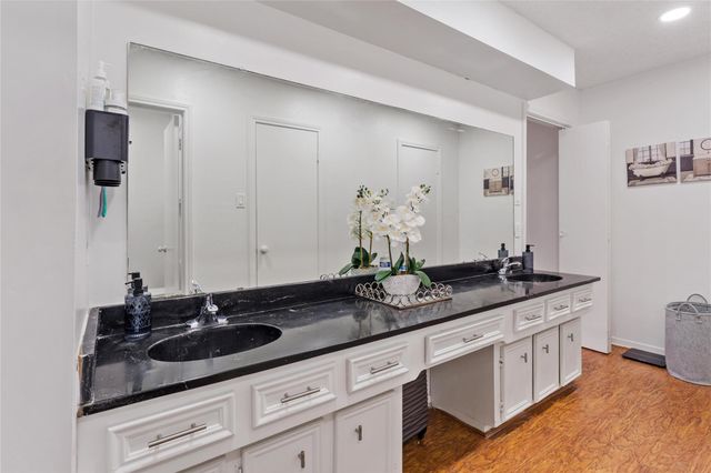 3039 Golden Hills Lane, Missouri City, TX 77459