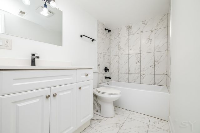 1130 S Sacramento Boulevard, Chicago, IL 60612