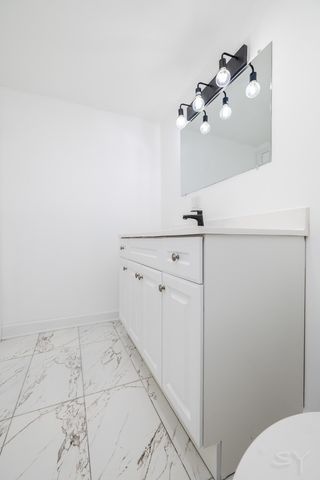 1130 S Sacramento Boulevard, Chicago, IL 60612