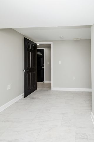 1130 S Sacramento Boulevard, Chicago, IL 60612