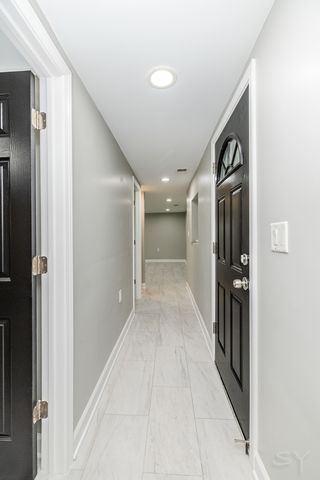 1130 S Sacramento Boulevard, Chicago, IL 60612
