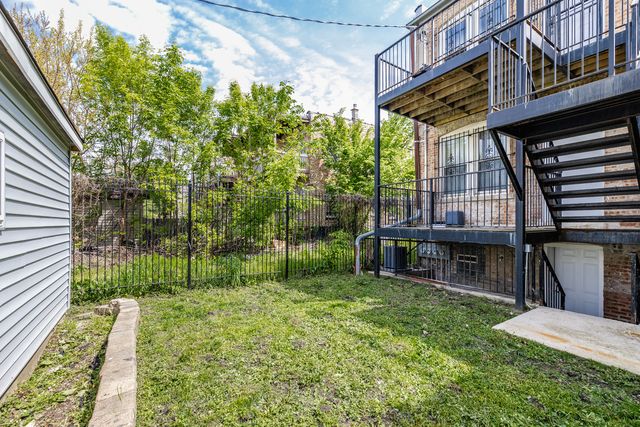 1130 S Sacramento Boulevard, Chicago, IL 60612