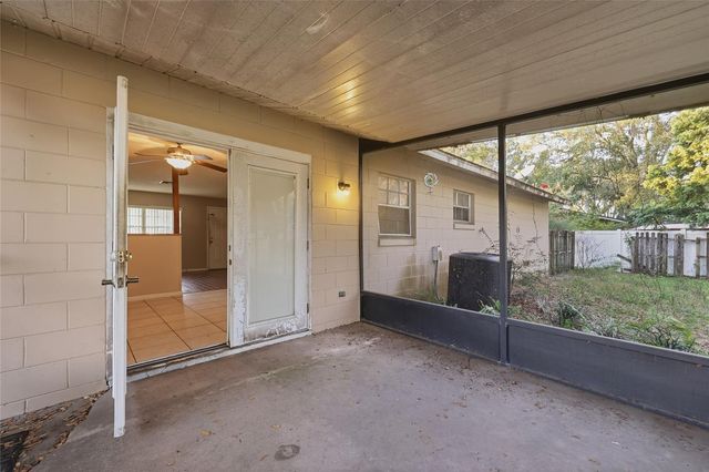 2740 E DELLWOOD DRIVE, Eustis, FL 32726