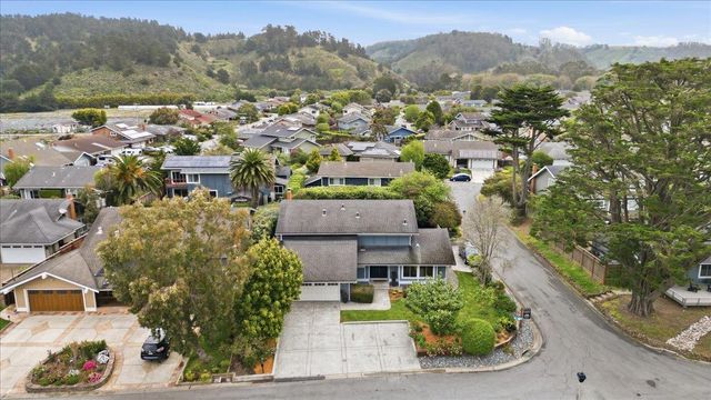 2060 Avignon Place, Half Moon Bay, CA 94019