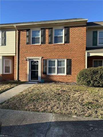 112 Havershaw DR, Yorktown, VA 23692