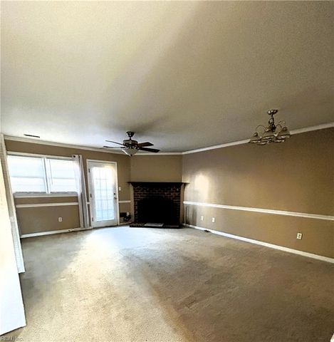 112 Havershaw DR, Yorktown, VA 23692