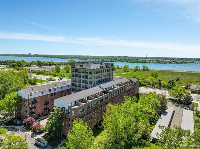 6533 E. Jefferson Avenue 413W, Detroit, MI 48207