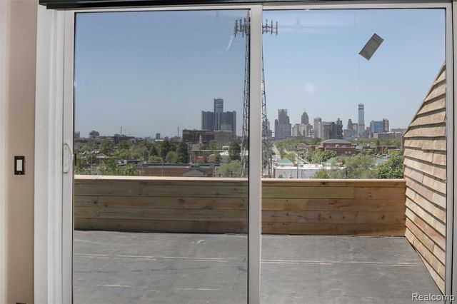 6533 E. Jefferson Avenue 413W, Detroit, MI 48207
