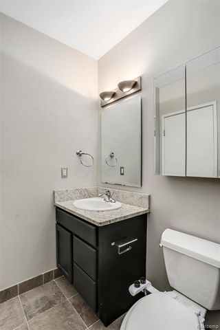 6533 E. Jefferson Avenue 413W, Detroit, MI 48207